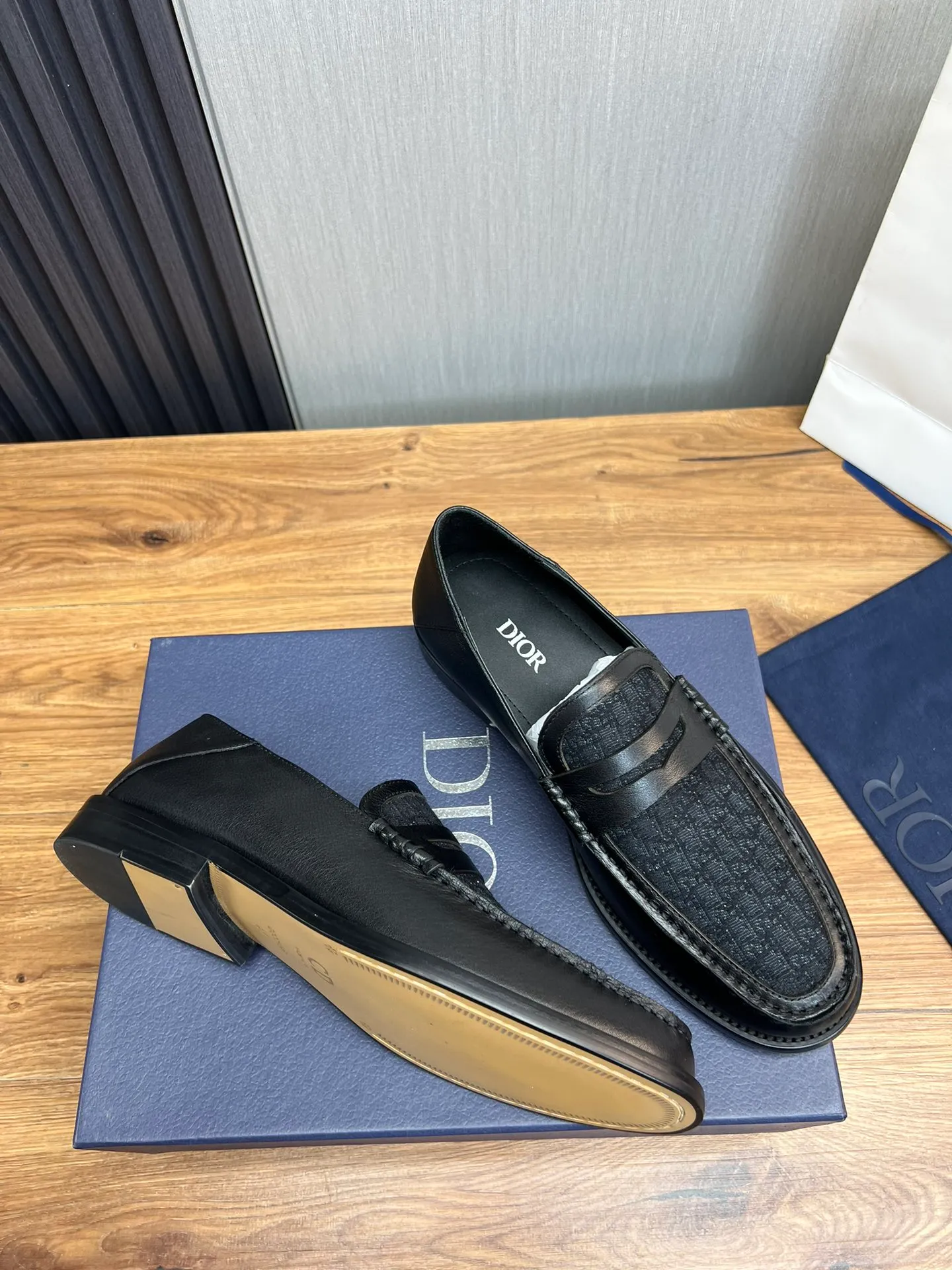 Men's men's shoes 💰580💰 Dior men's business casual leather shoes 👞all made of imported original brand leather, just to create a more comfortable wearing experience, upper: original cowhide ➕ imported sheepskin lining, original non-slip and wear-resistant rubber outsole ✔️36-45 (38.45 non-refundable)